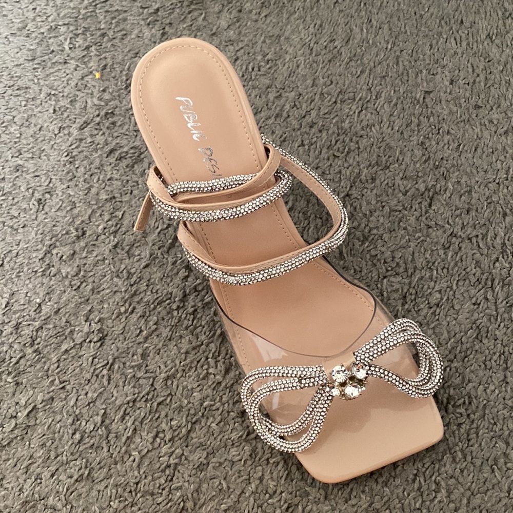 NEW Glitter Bow tie NUDE Heels